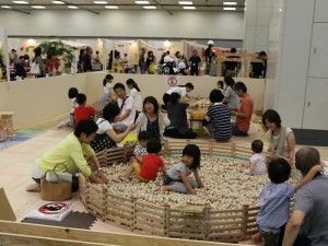 住まい夢フェア会場プレーパーク